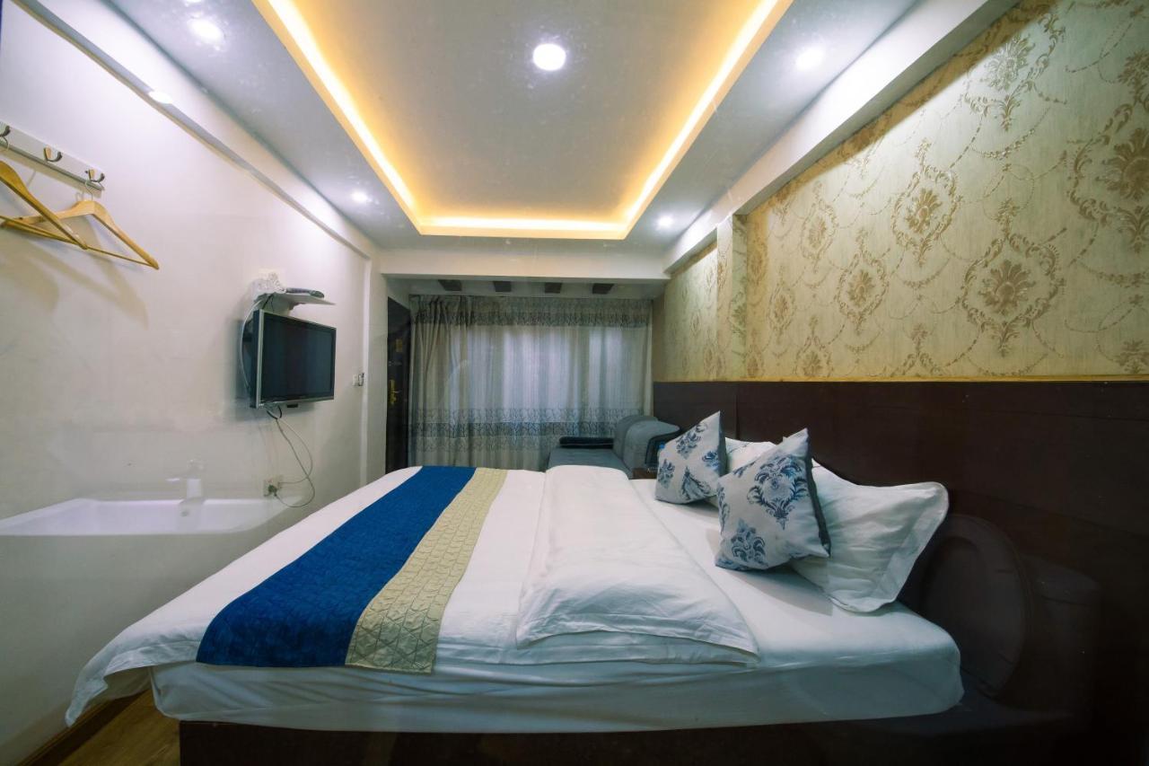一方砚-旅拍体验民宿 Fenghuang Extérieur photo